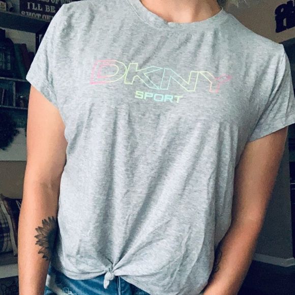 🌻6 for $25 DKNY Sport gray front knot neon logo relaxed athletic t shirt
